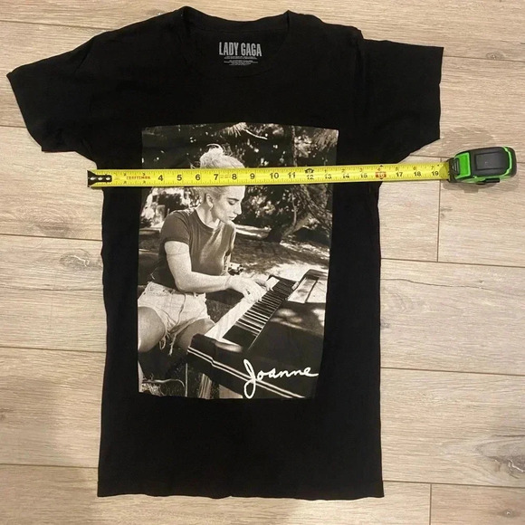 Lady Gaga Unisex Joanne Piano Photo 100% Cotton Concert T-Shirt Black XS NWOT - Picture 5 of 7